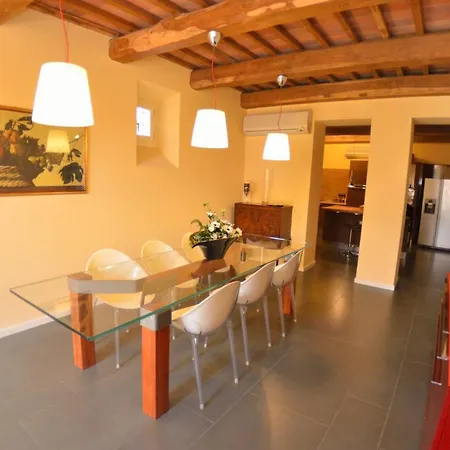 Holiday Magia 2 Feriehus Capannori